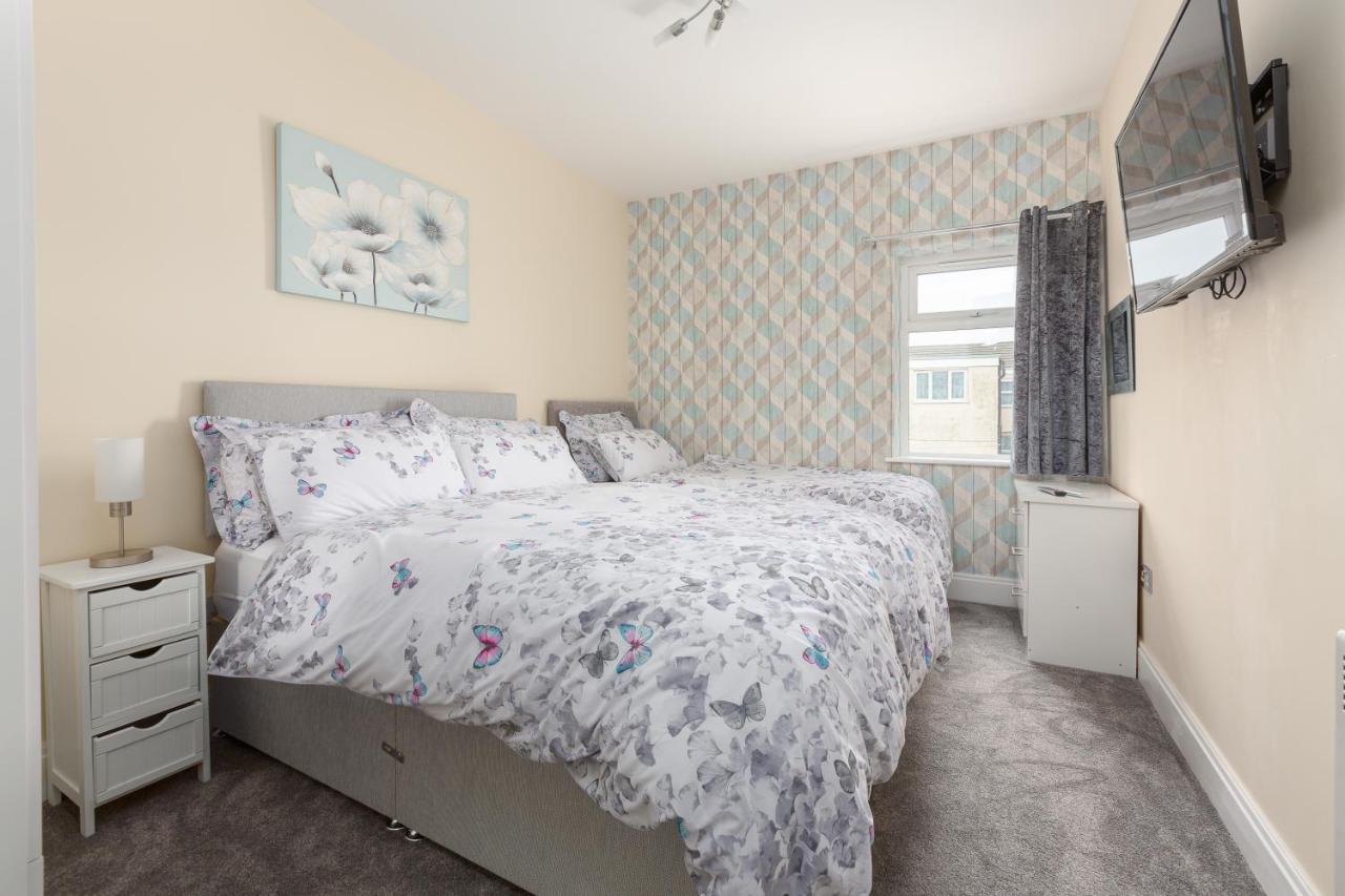 Eden - Family Apartment, Wifi & Parking - Blackpool — Photos 1